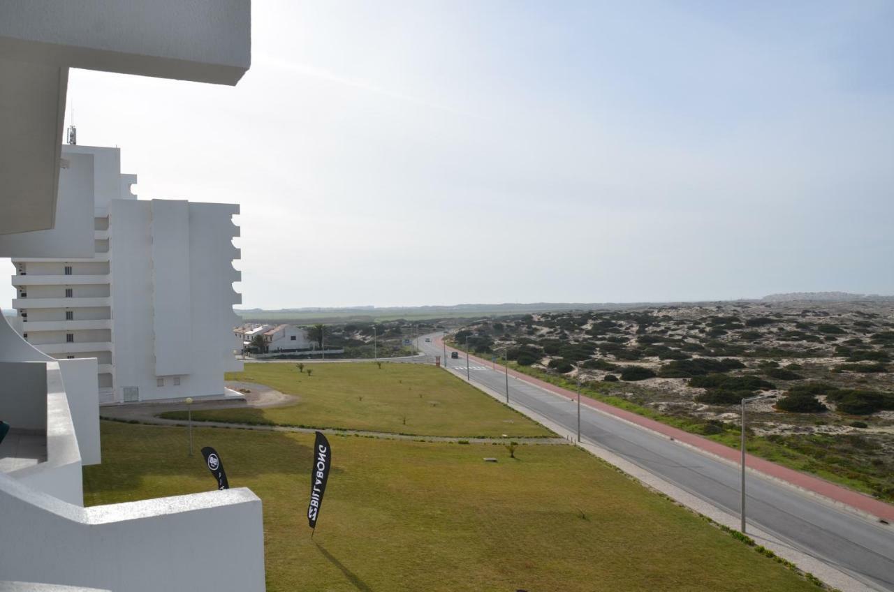 Baleal Tower Bay Apartment Ferrel  Bagian luar foto